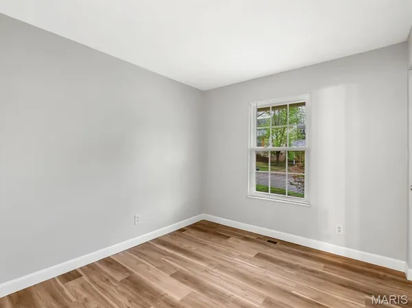 $275,000 | 708 Vanderville Drive, Fenton, MO 63026