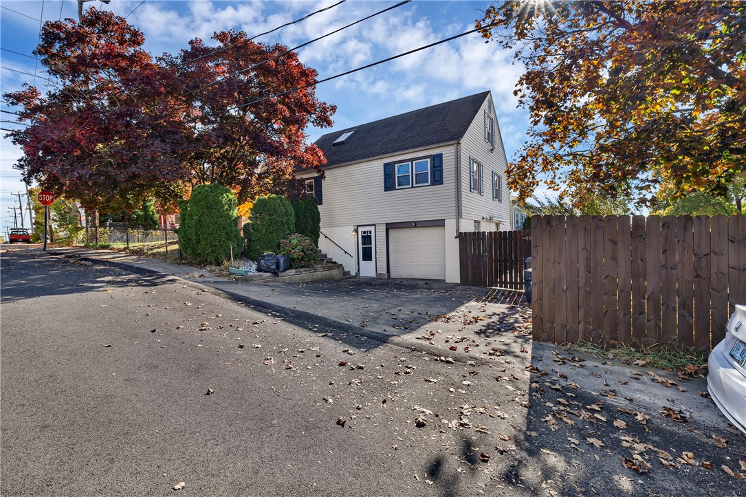 464 High Street Cumberland, RI 02864 - Photo 2 of 30