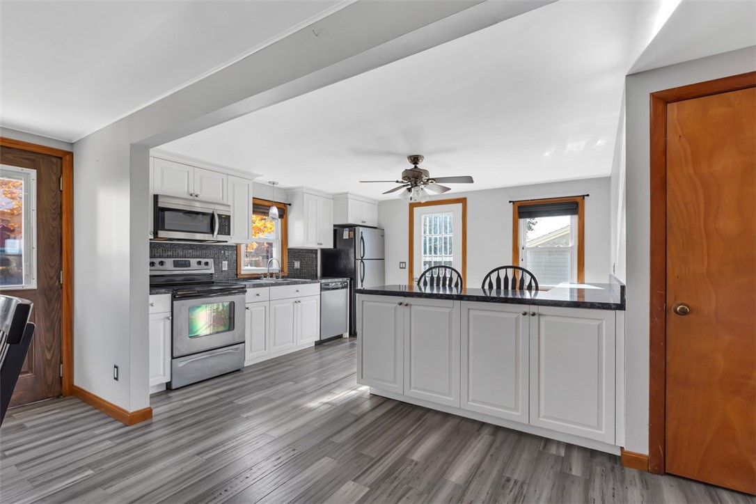 464 High Street Cumberland, RI 02864 - Photo 9 of 30