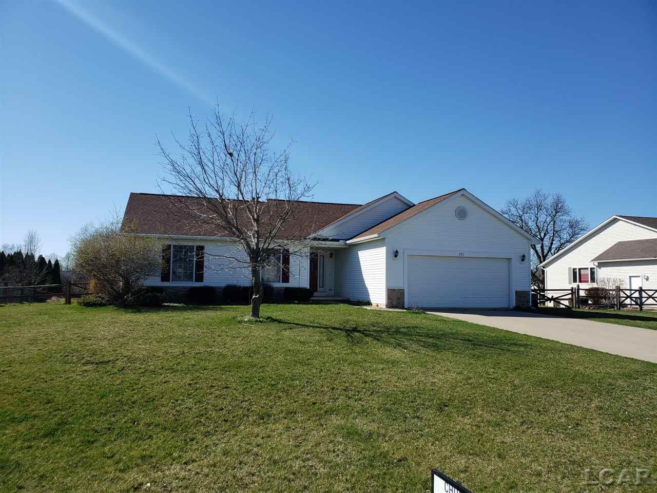 232 Joy Adrian, MI 49221 - Photo 1 of 27 31375689.JPG