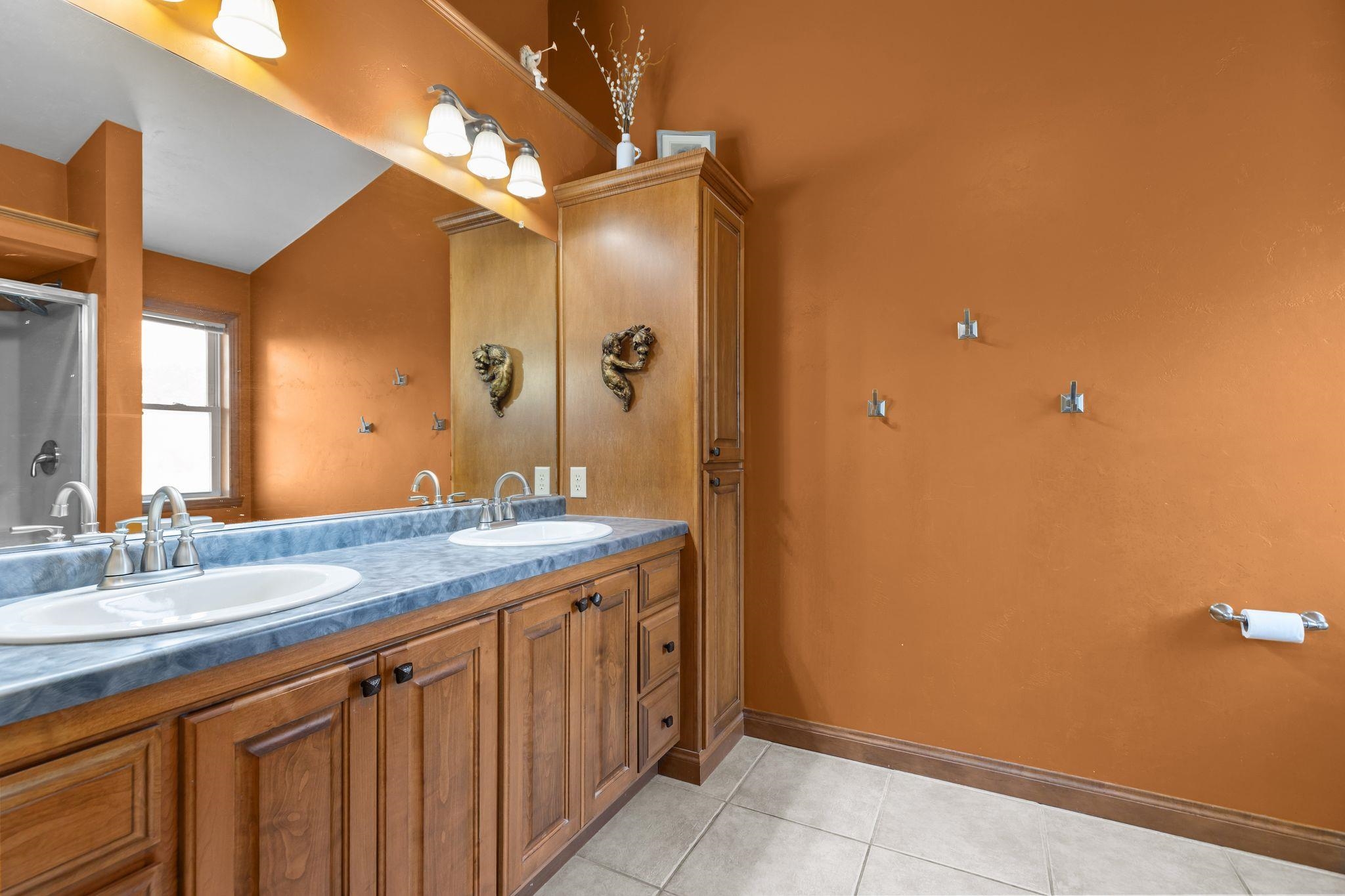 477 Dalton Road Neenah, WI 54956 - Photo 16 of 35