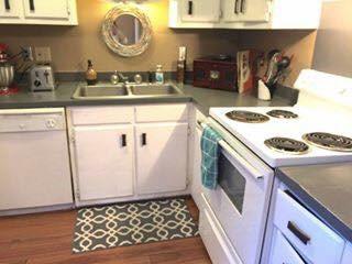 282 Fleming Road Charleston, SC 29412 - Photo 4 of 5 Interior Kitchen