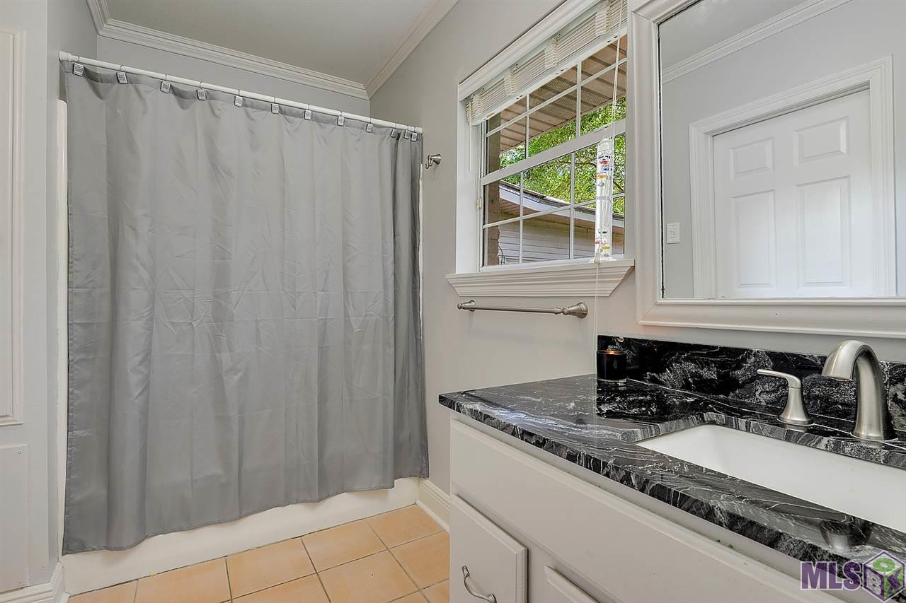 1347 Sharp Road Baton Rouge, LA 70815 - Photo 10 of 15