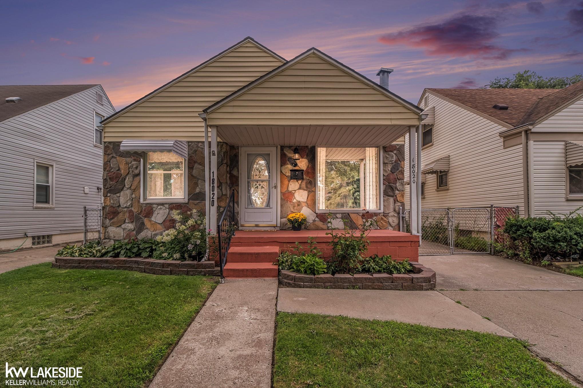18020 Ruth Street Melvindale, MI 48122 - Photo 4 of 27 50120766-3.JPG