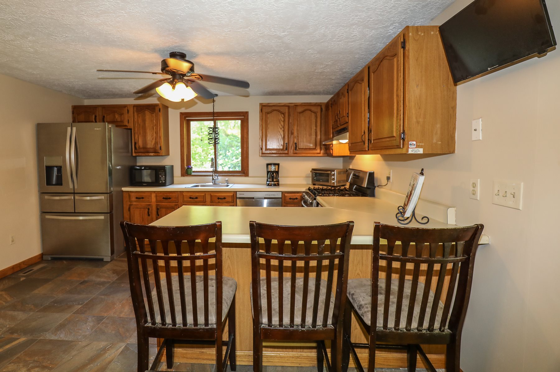 285 Colby Road Weare, NH 03281 - Photo 5 of 24
