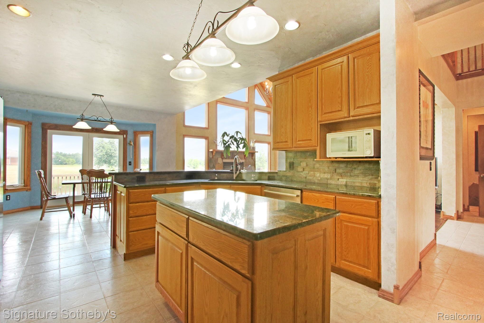 7477 Groveland Road Holly, MI 48442 - Photo 23 of 72 12.jpg
