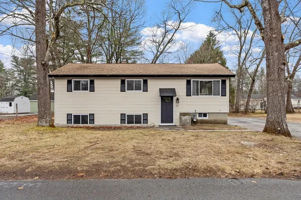 $649,900 | 17 York Avenue, Westford, MA 01886