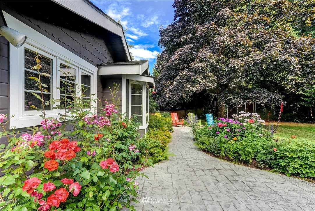 2522 240th Street Southeast Bothell, WA 98021 - Photo 6 of 25