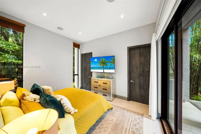 $4,995,000 | 4185 Ventura Avenue, Coconut Grove, FL 33133