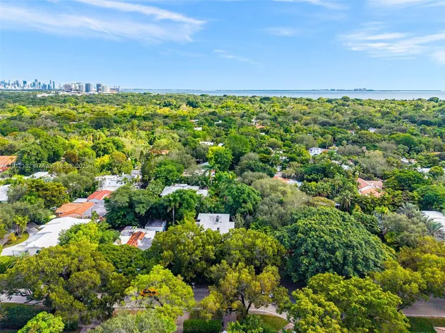 $4,995,000 | 4185 Ventura Avenue, Coconut Grove, FL 33133