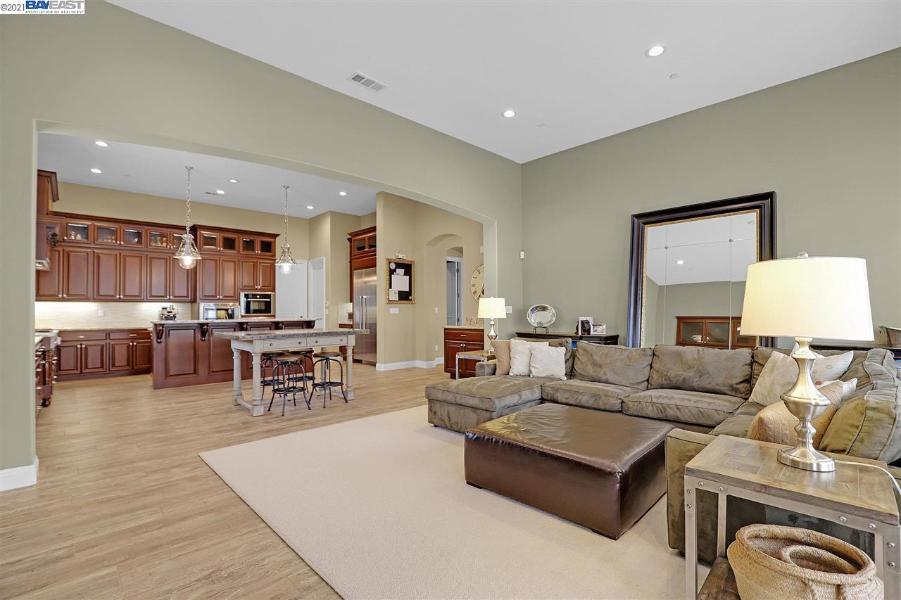 916 Matadera Way Danville, CA 94526 - Photo 19 of 40