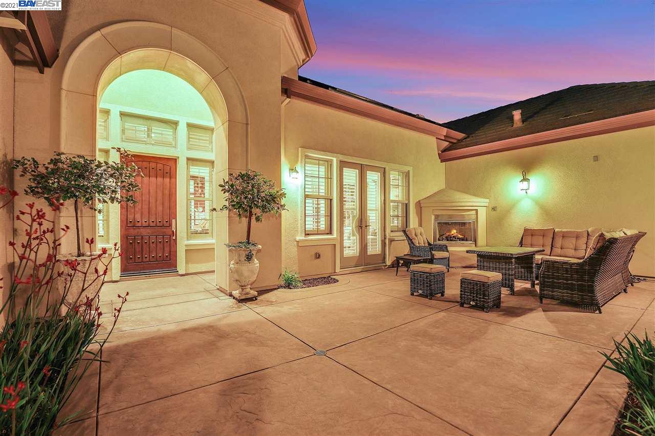 916 Matadera Way Danville, CA 94526 - Photo 4 of 40