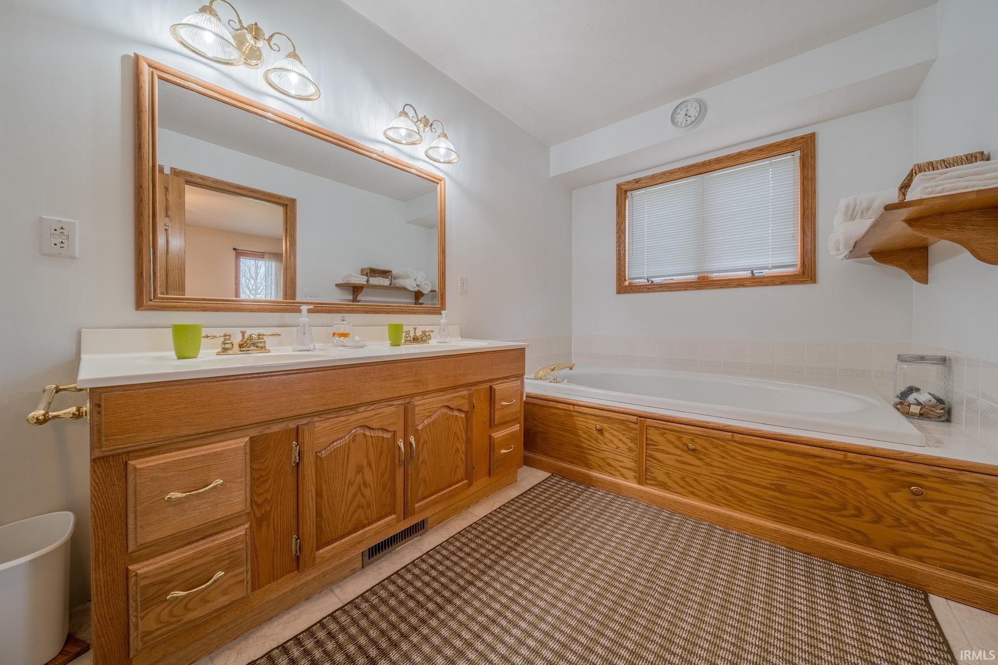 628 Wes Way Sweetser, IN 46987 - Photo 16 of 36