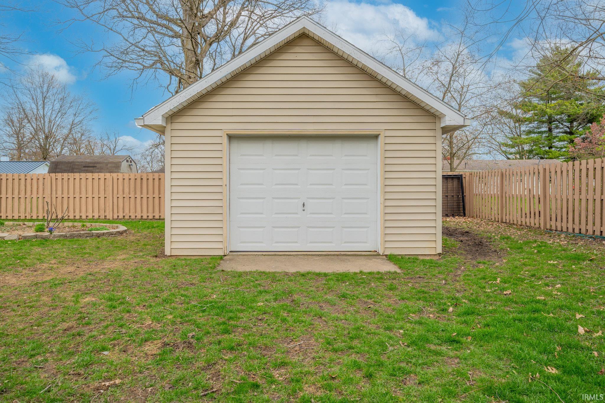 628 Wes Way Sweetser, IN 46987 - Photo 35 of 36