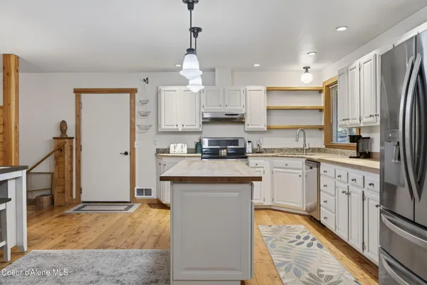 $775,000 | 1205 Wooded Acres Drive, Sagle, ID 83860