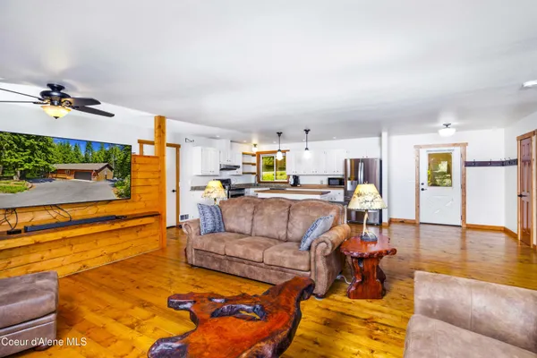 $799,000 | 1205 Wooded Acres Drive, Sagle, ID 83860