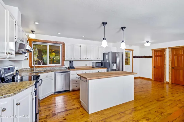 $799,000 | 1205 Wooded Acres Drive, Sagle, ID 83860