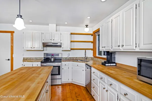 $799,000 | 1205 Wooded Acres Drive, Sagle, ID 83860