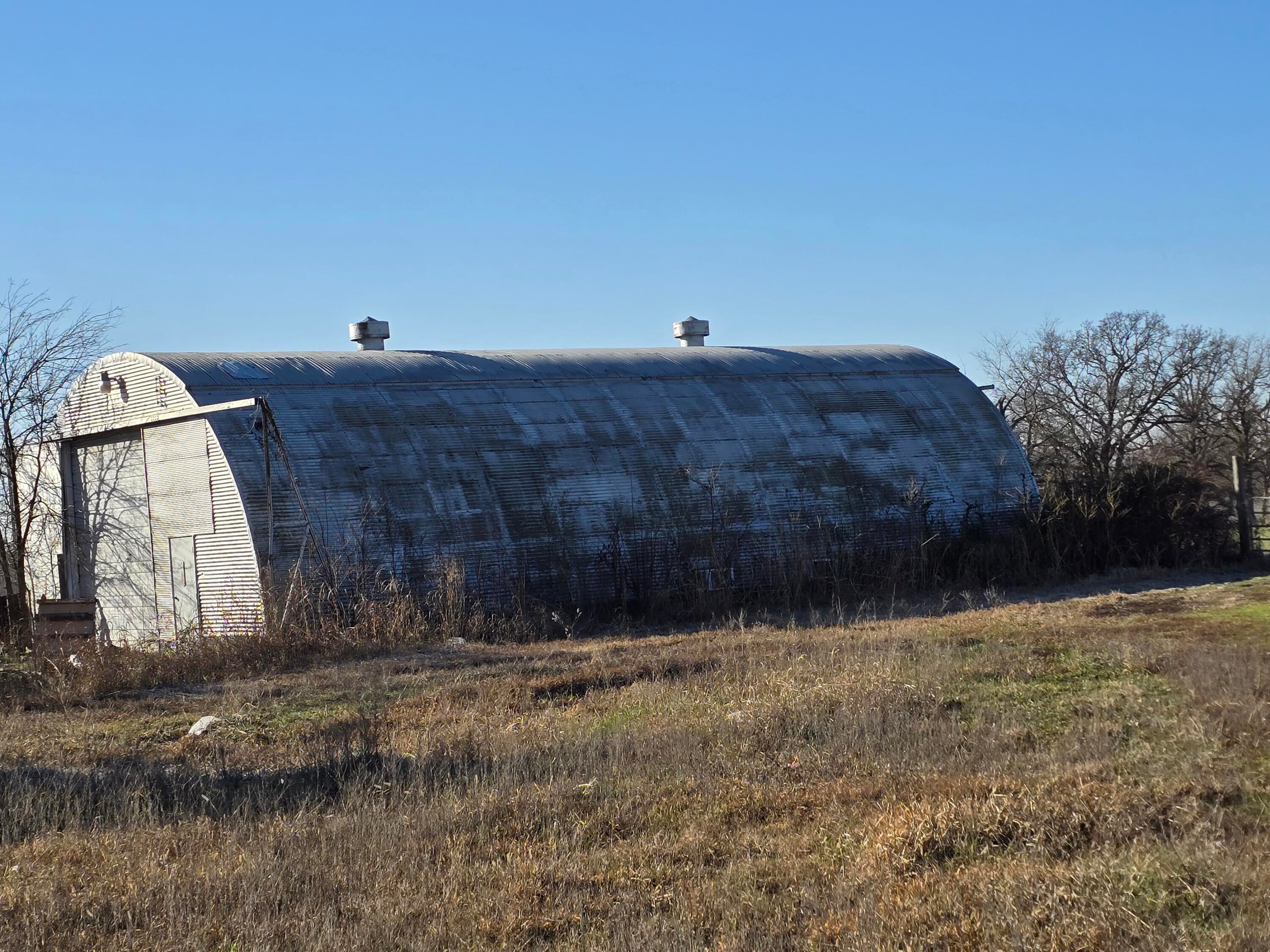 11801 South 600 Road Miami, OK 74354 - Photo 8 of 11 1000009715