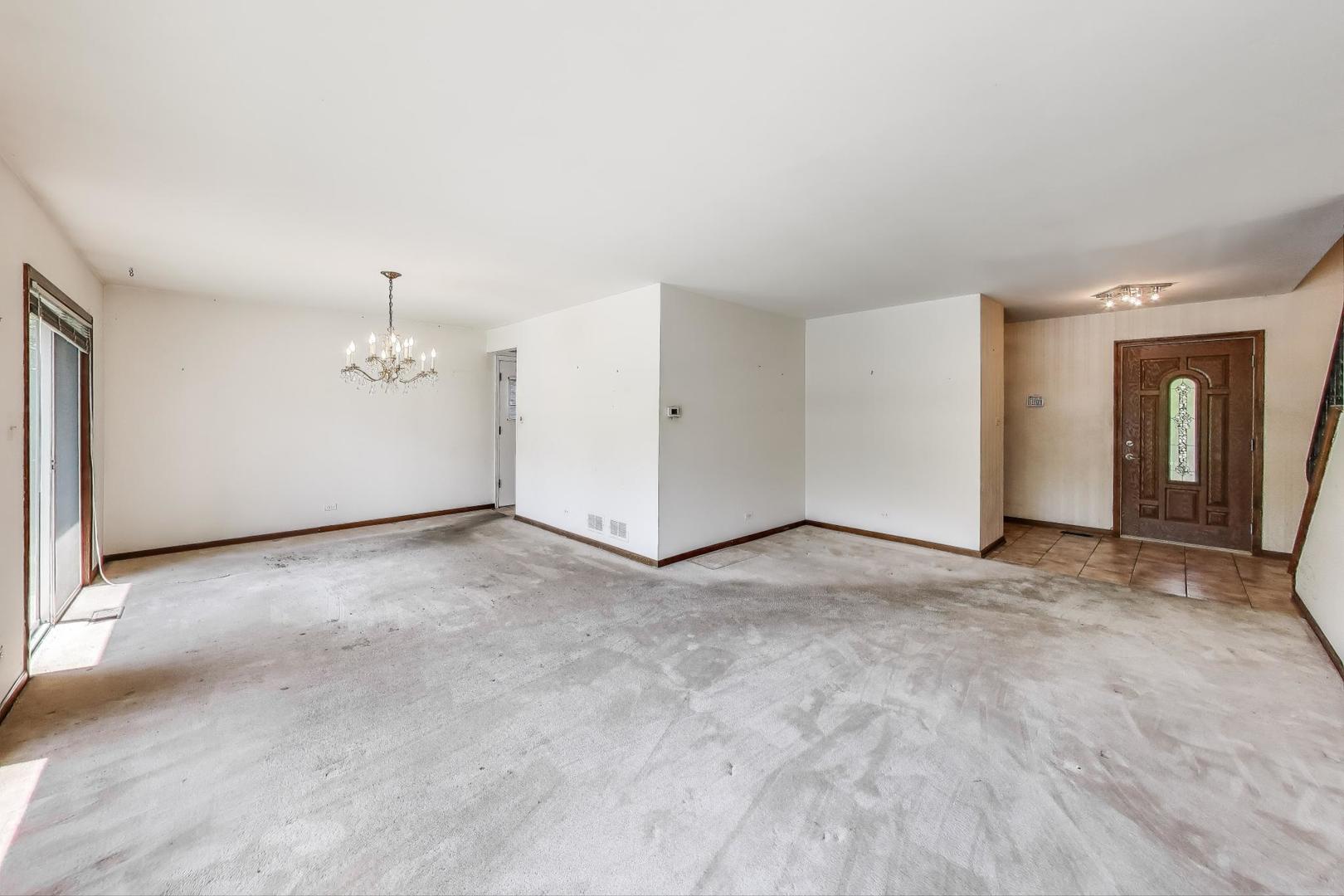 3509 Lawson Road Glenview, IL 60026 - Photo 11 of 54 a view of empty room with wooden floor