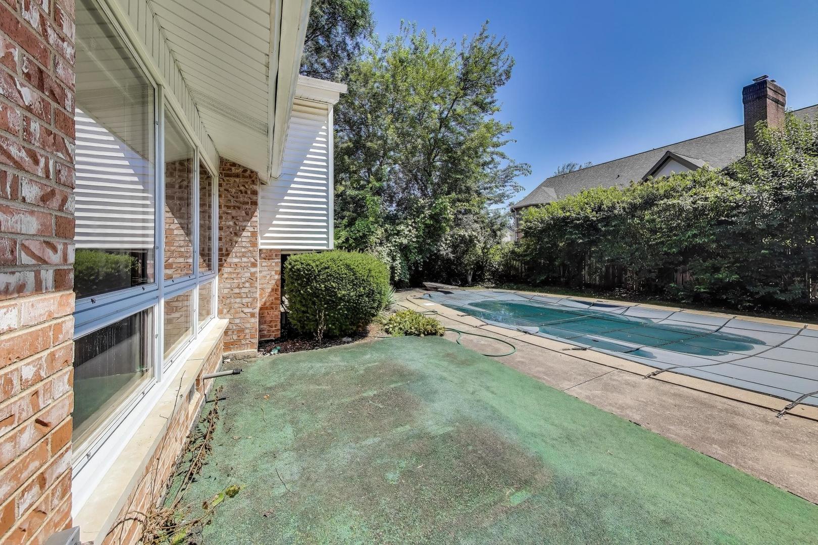 3509 Lawson Road Glenview, IL 60026 - Photo 29 of 54 a view of a terrace