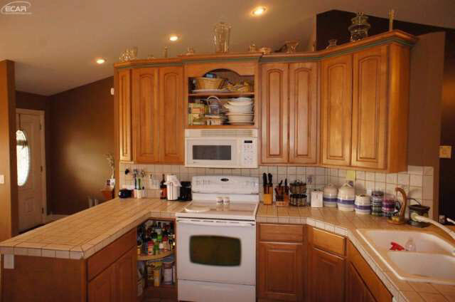 9320 Duffield Road Gaines, MI 48436 - Photo 4 of 19 21194902-3.JPG
