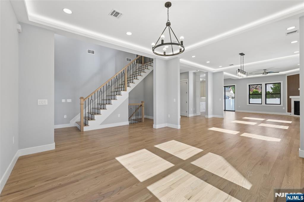 9 Cole Street Bergenfield, NJ 07621 - Photo 4 of 47
