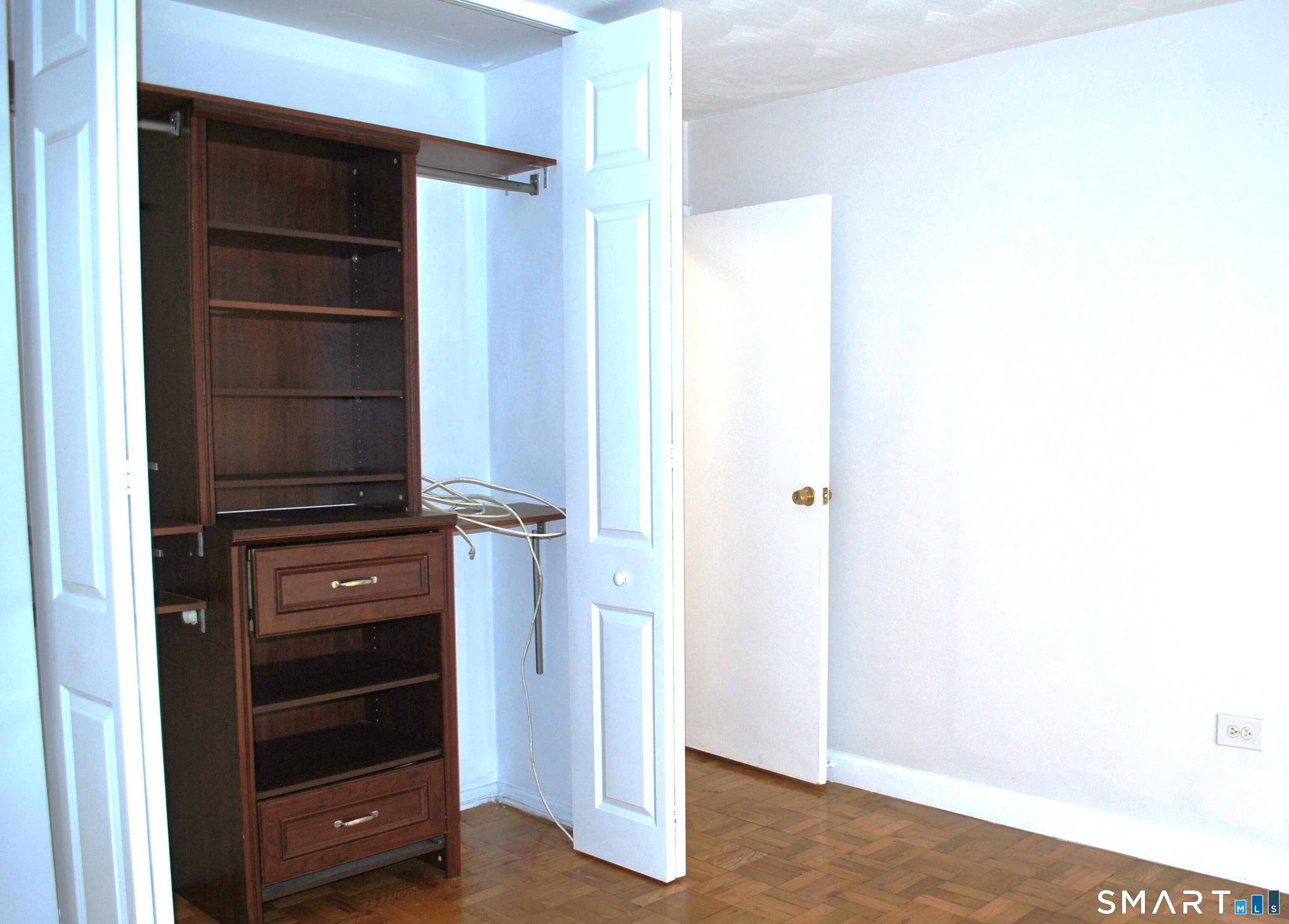 87 Glenbrook Road, Unit 7G Stamford, CT 06902 - Photo 10 of 13 2nd Bedroom