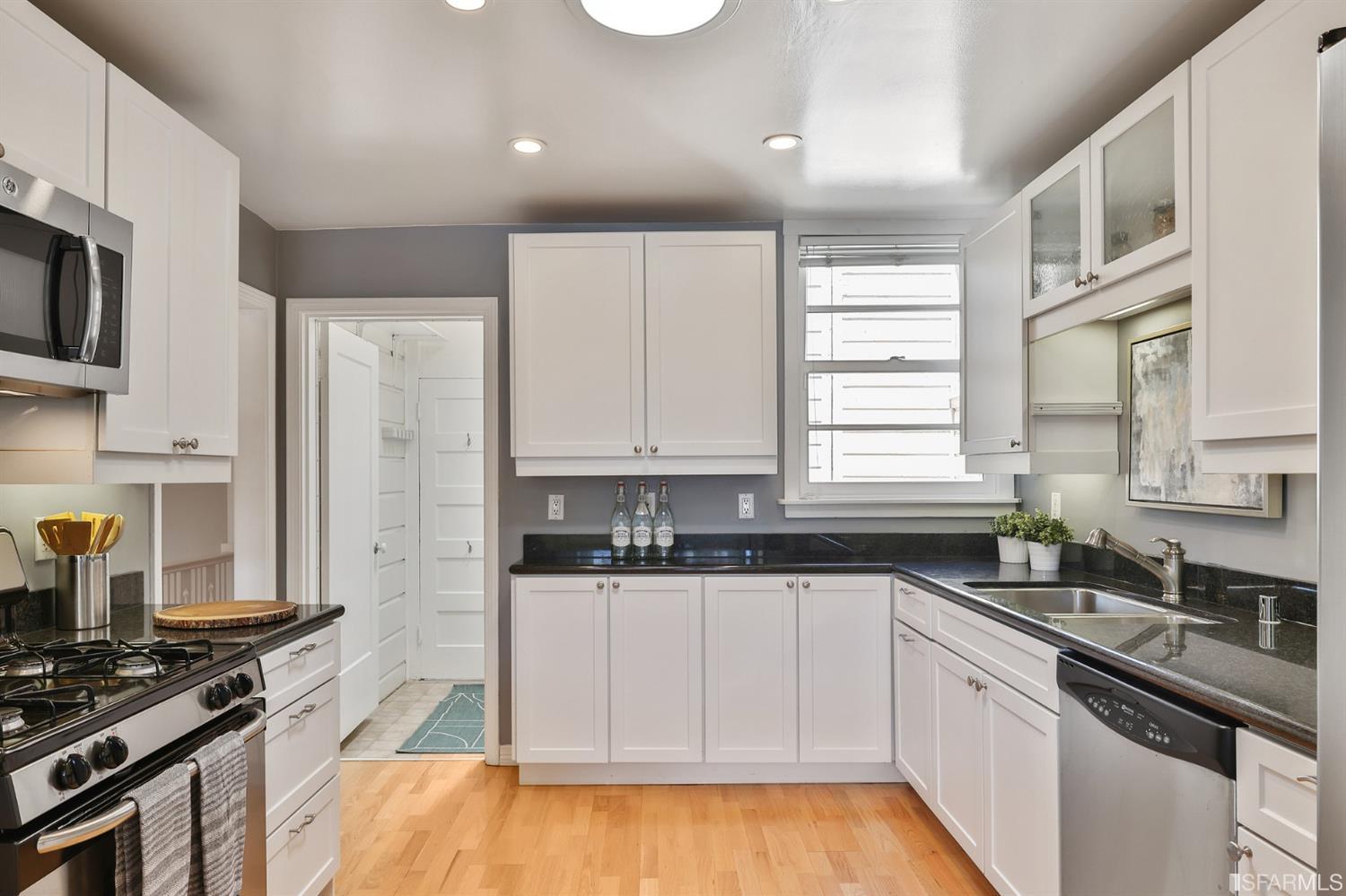 1342 Broadway San Francisco, CA 94109 - Photo 14 of 35