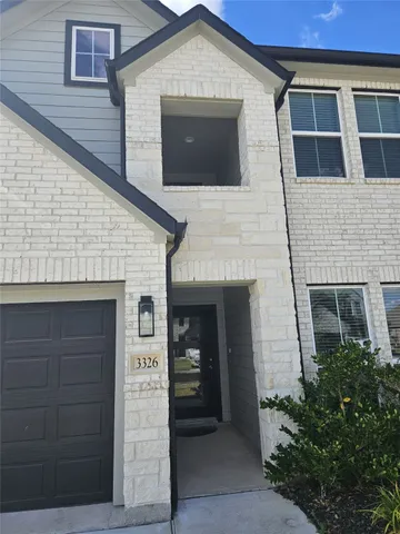 a front view of house with yard