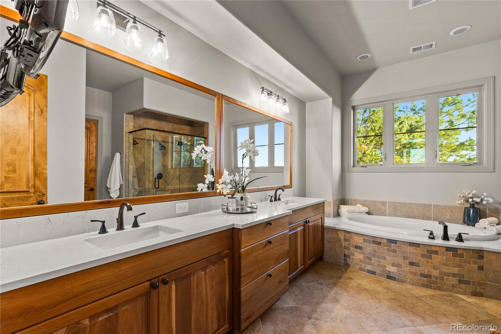 1197 Buffalo Ridge Road Castle Pines, CO 80108 - Photo 23 of 41 Gallery Image 23