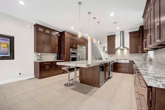 $1,550,000 | 2144 West Erie Street, Chicago, IL 60612