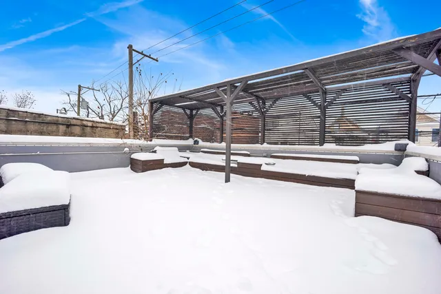 $1,550,000 | 2144 West Erie Street, Chicago, IL 60612