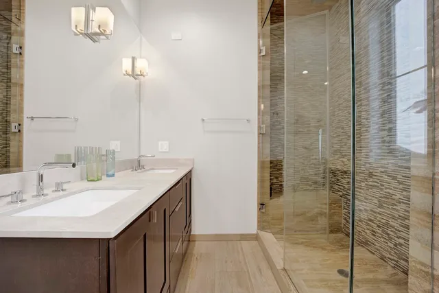 $1,550,000 | 2144 West Erie Street, Chicago, IL 60612