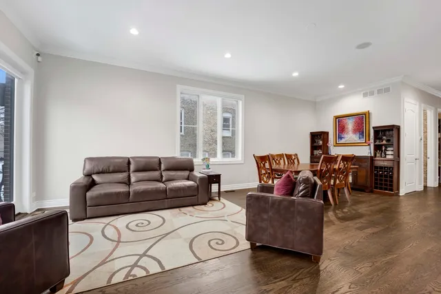 $1,550,000 | 2144 West Erie Street, Chicago, IL 60612