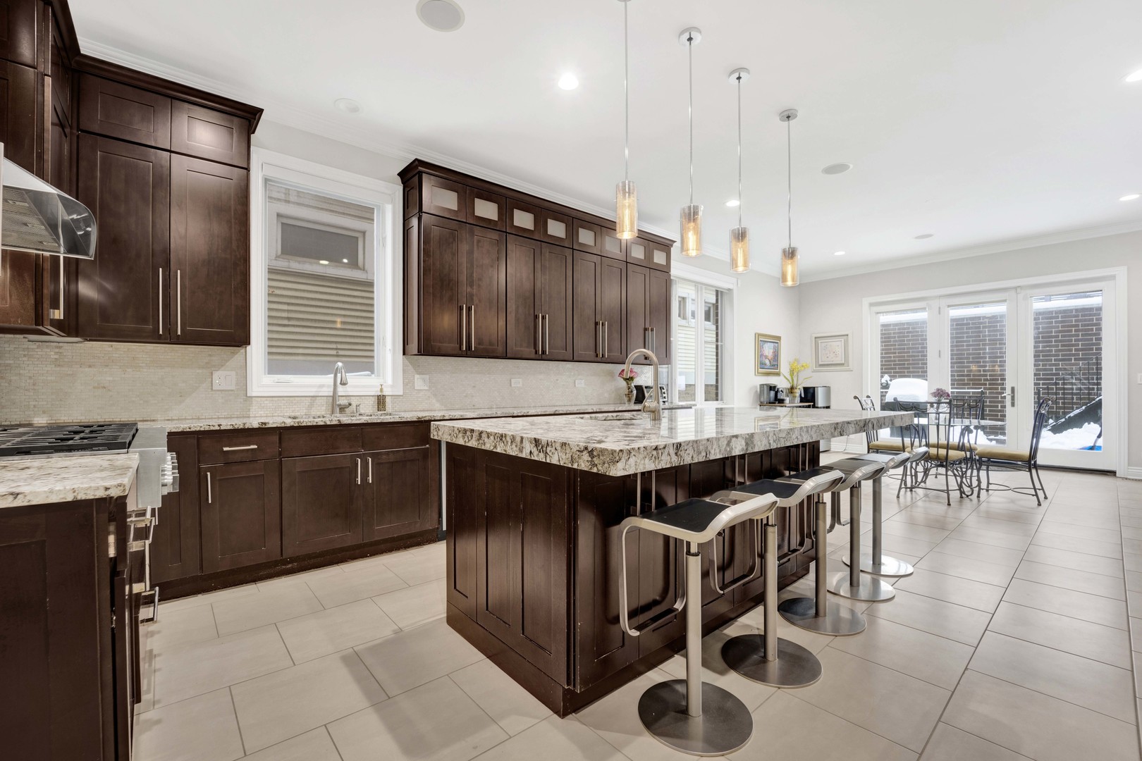 2144 West Erie Street Chicago, IL 60612 - Photo 7 of 46