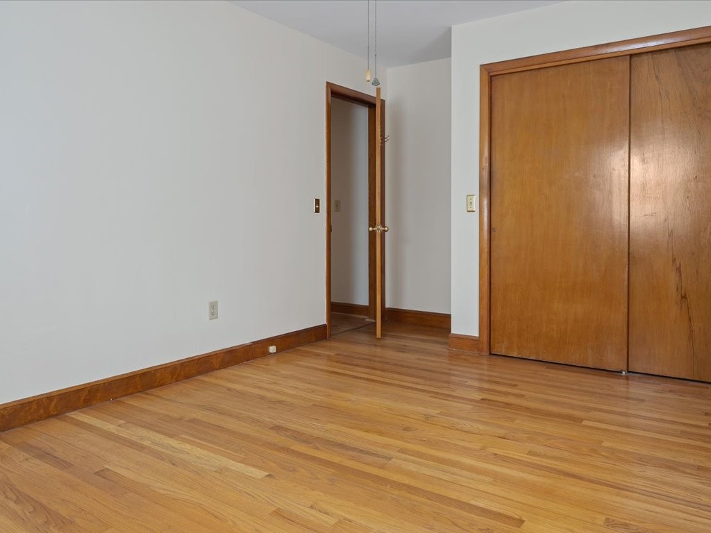 39 Walton Street Westerly, RI 02891 - Photo 14 of 34