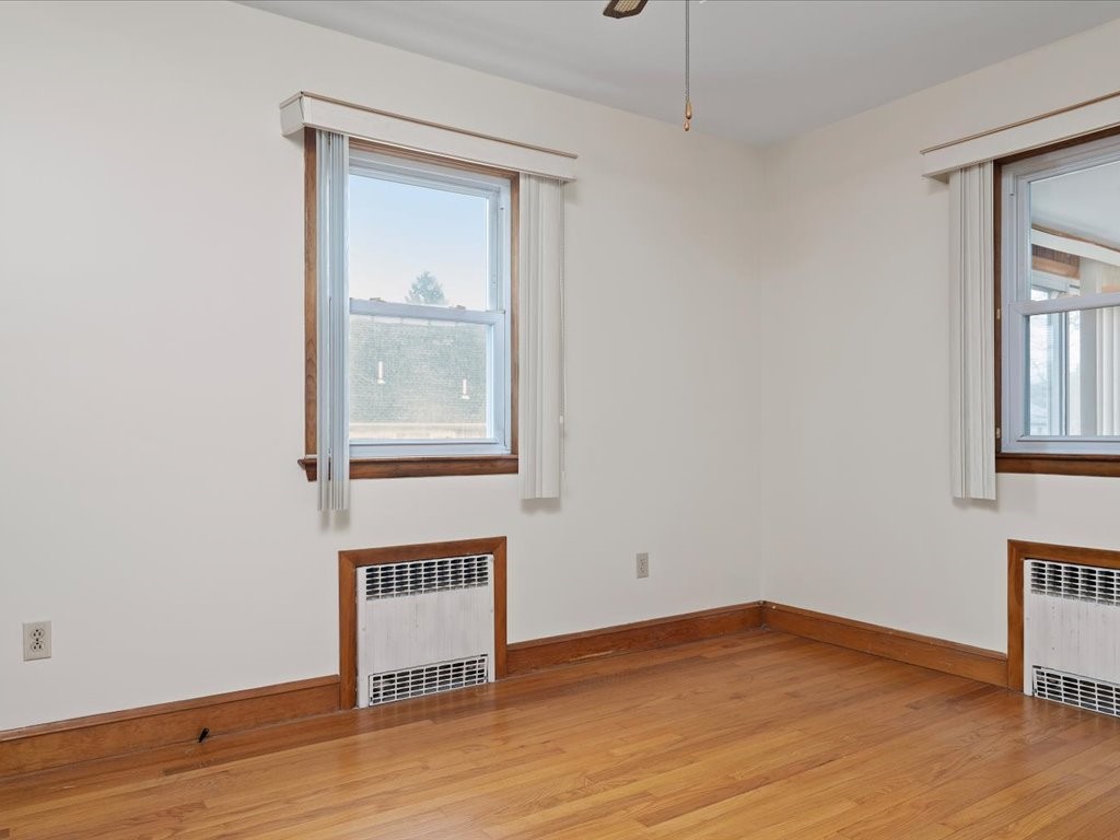 39 Walton Street Westerly, RI 02891 - Photo 16 of 34