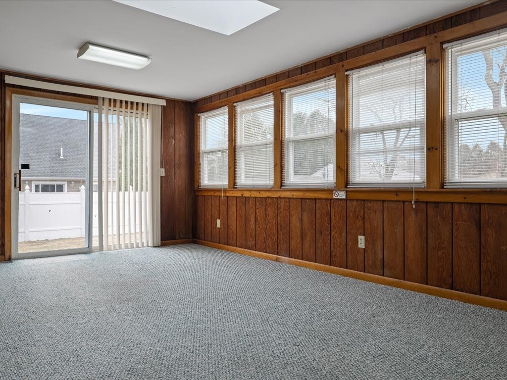 39 Walton Street Westerly, RI 02891 - Photo 21 of 34