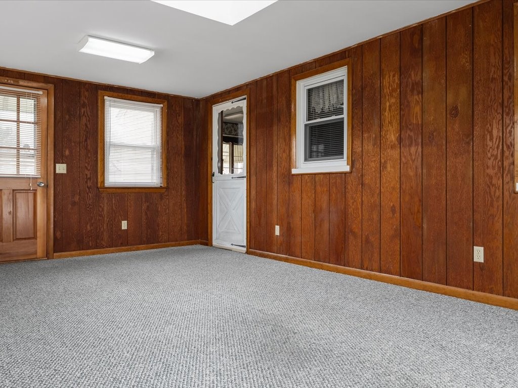 39 Walton Street Westerly, RI 02891 - Photo 22 of 34