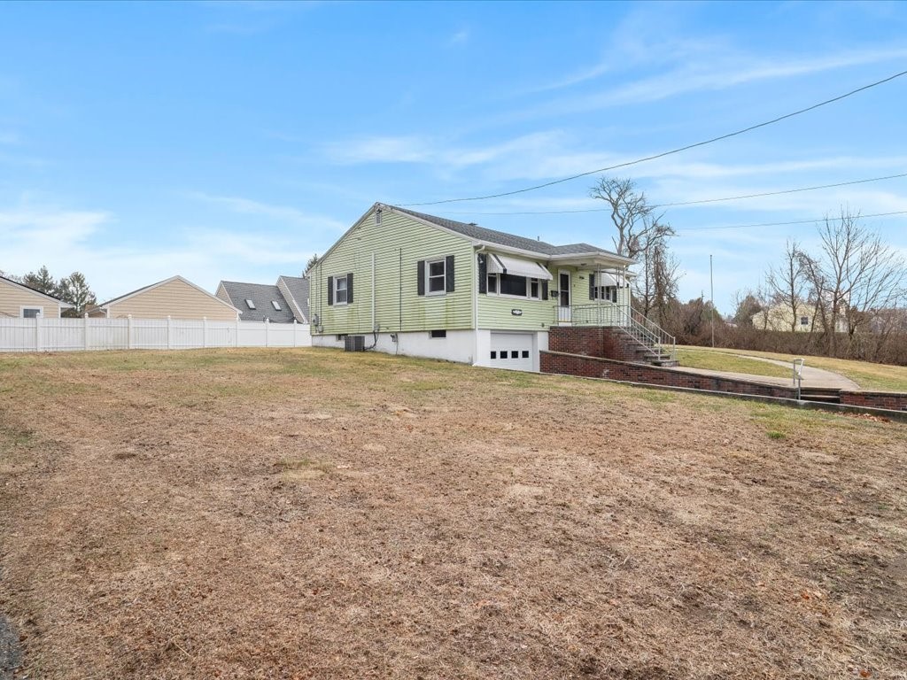39 Walton Street Westerly, RI 02891 - Photo 28 of 34