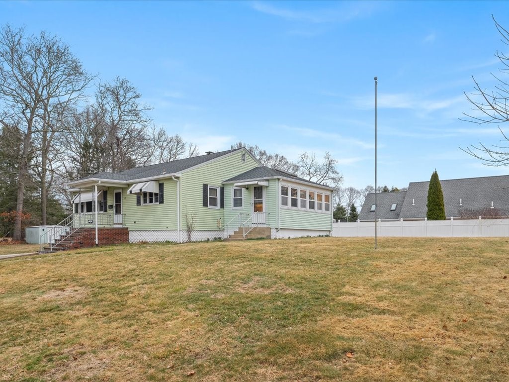 39 Walton Street Westerly, RI 02891 - Photo 29 of 34