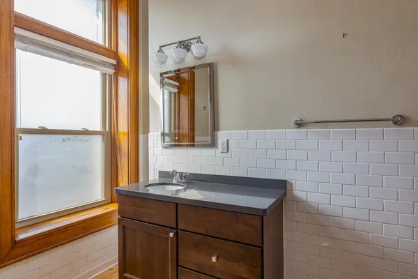 $269,900 | 105 Washington Avenue, Unit 102, Oshkosh, WI 54901