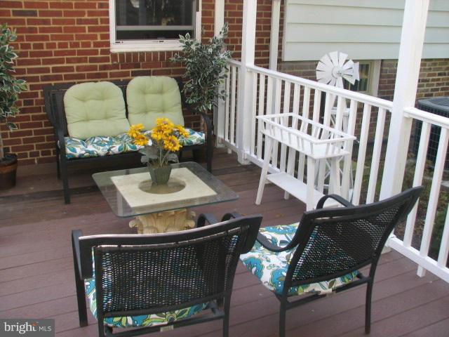 5209 Dalton Road Springfield, VA 22151 - Photo 21 of 30 Exterior (Rear)