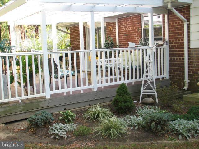5209 Dalton Road Springfield, VA 22151 - Photo 22 of 30 Exterior (Rear)