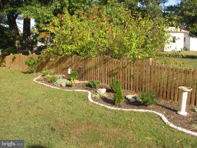 5209 Dalton Road Springfield, VA 22151 - Photo 28 of 30 Exterior (Rear)