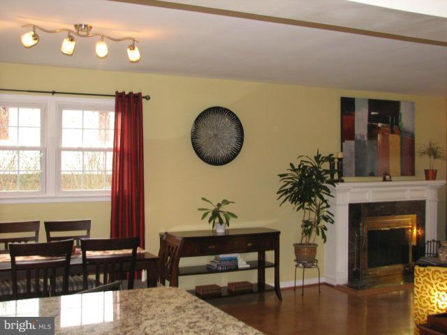 5209 Dalton Road Springfield, VA 22151 - Photo 5 of 30 Dining Room