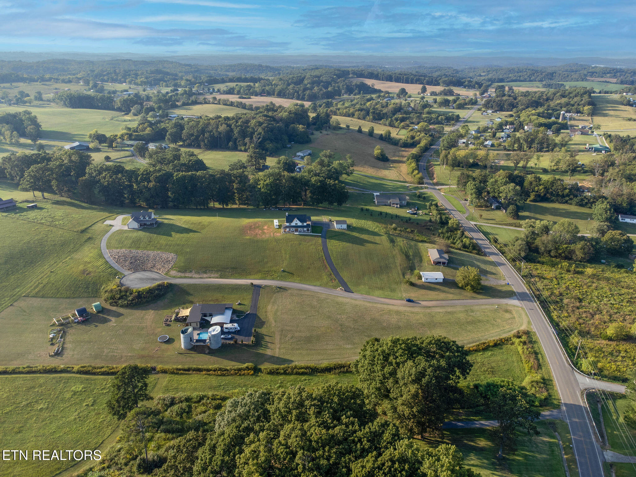 261 Garden Lane Loudon, TN 37774 - Photo 4 of 9 DJI_0228-HDR-Edit