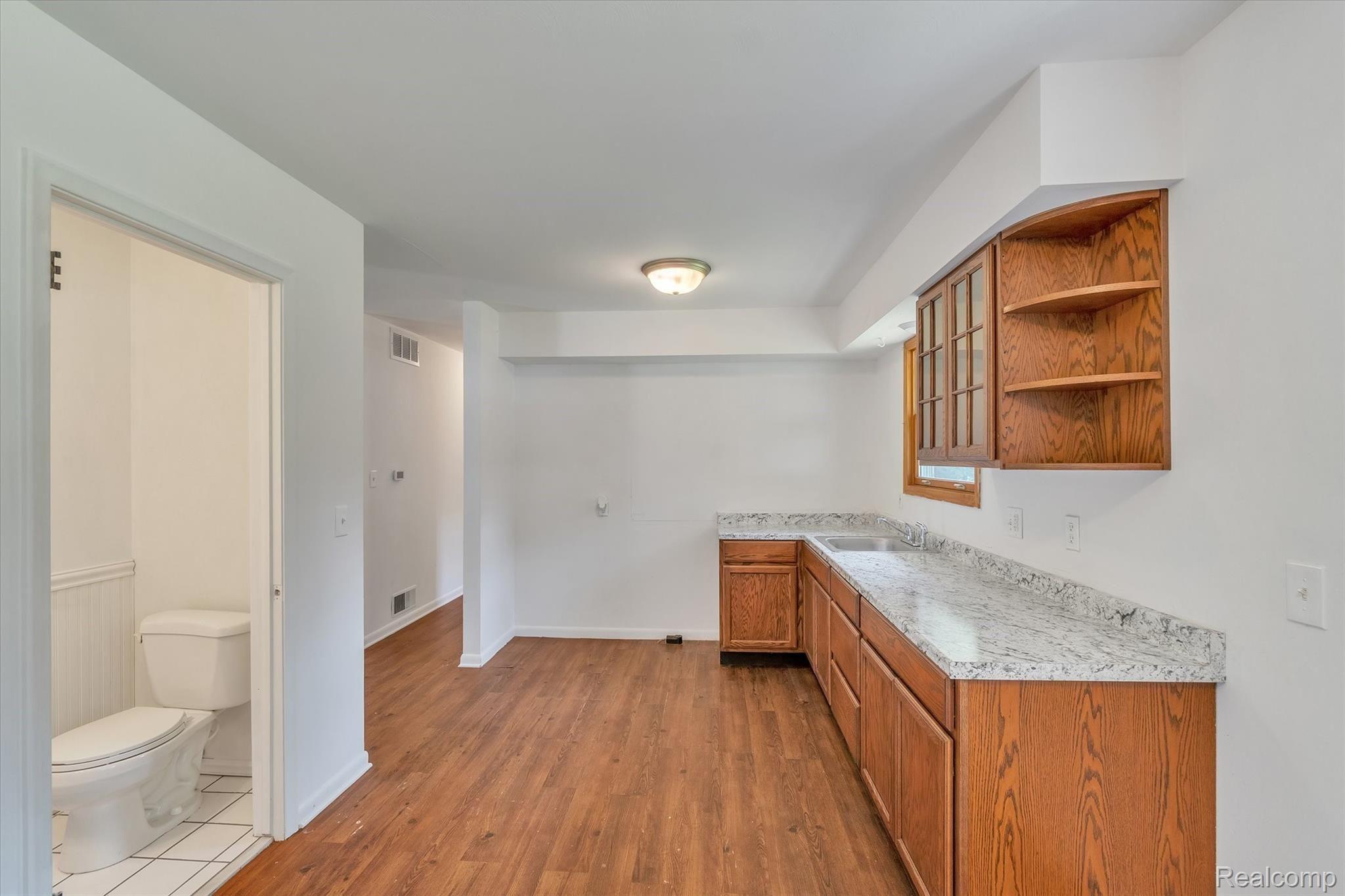 535 North Nicholson Road Fowlerville, MI 48836 - Photo 17 of 68 17-535-Nicholson-WindowStill-Real-Estate-Photography-17.jpg
