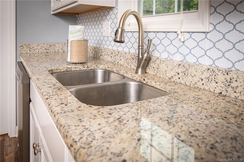 2859 Union Church Road Lincolnton, NC 28092 - Photo 9 of 22 Gallery Image 9